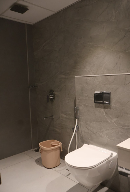 Modern Bathroom